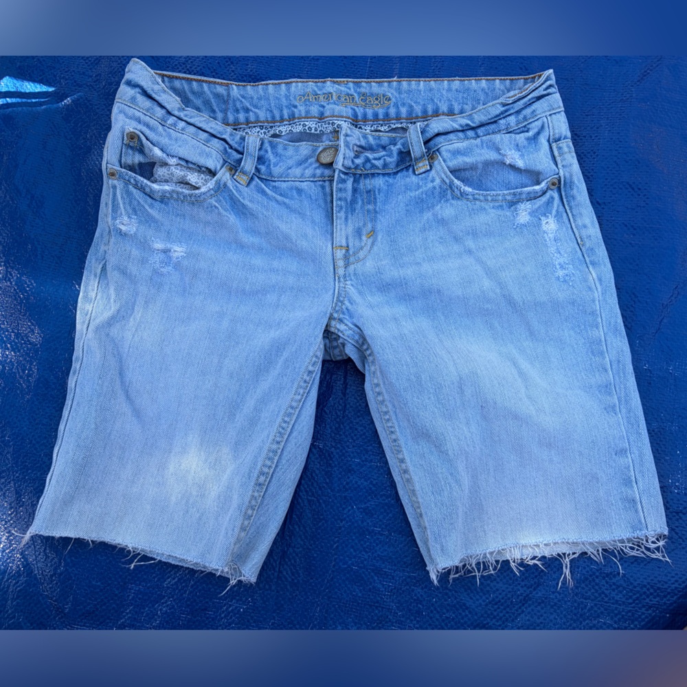 American Eagle Outfitters Light Blue low rise distressed Jean Shorts